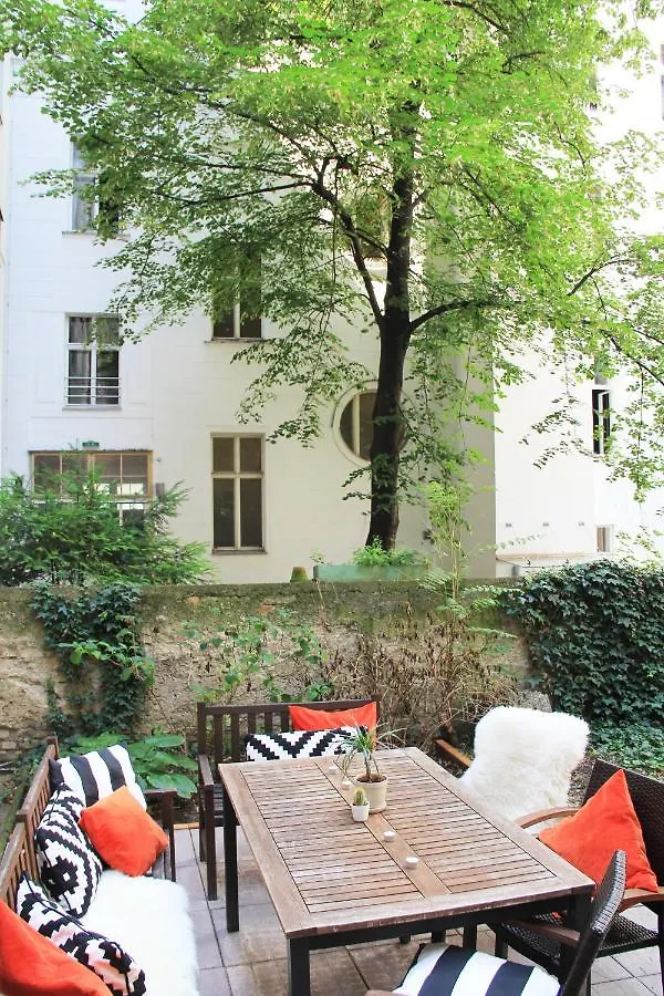 Central Modern Garden-Apartment Next To Belvedere Palace Vienna